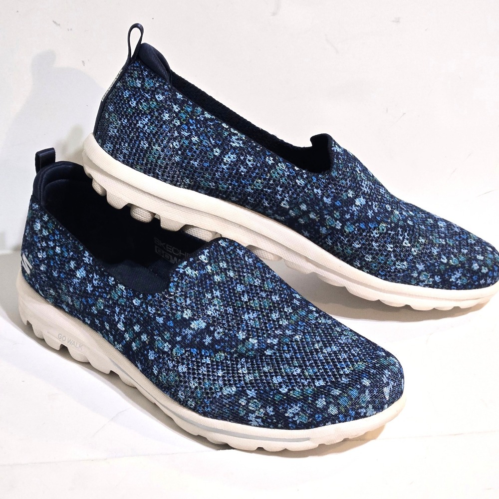 Skechers Go Walk Classic Sneakers Womens 11 Ocean blossom Floral Slip On Shoes